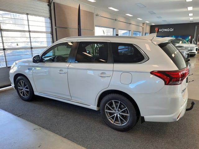JMBXDGG3WLZ007028 2020 MITSUBISHI OUTLANDER-3