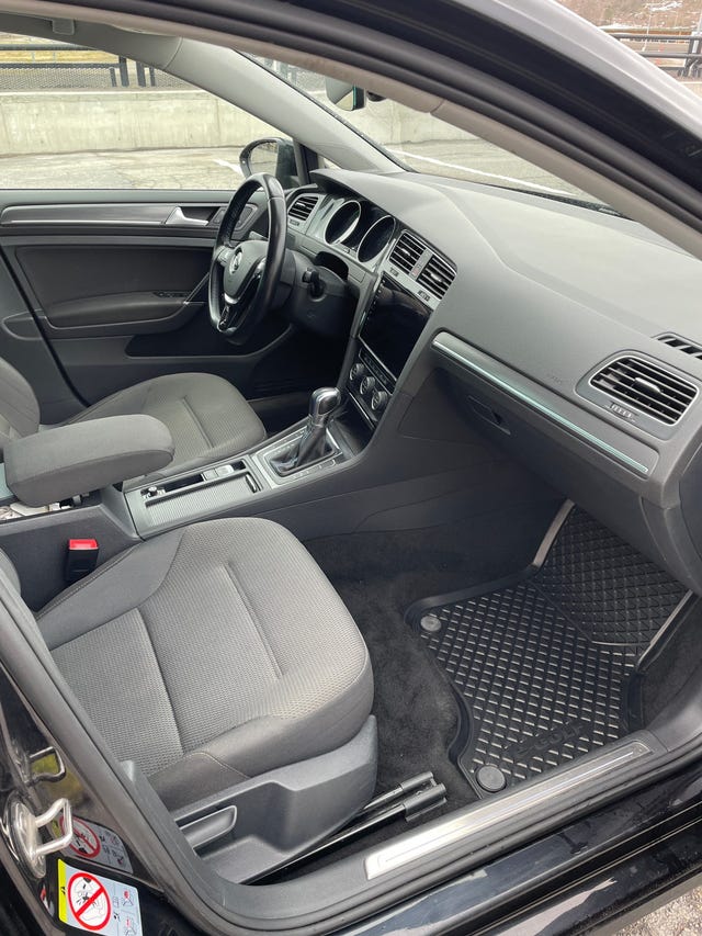 WVWZZZAUZJ8910890 2018 VOLKSWAGEN GOLF-4