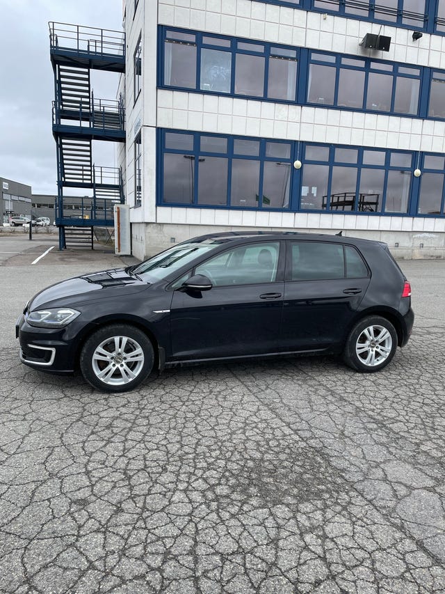 WVWZZZAUZJ8910890 2018 VOLKSWAGEN GOLF-0