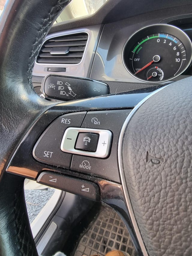 2015 VOLKSWAGEN GOLF - 13