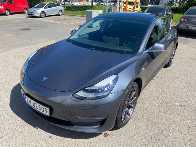 2019 TESLA MODEL 3 - 8