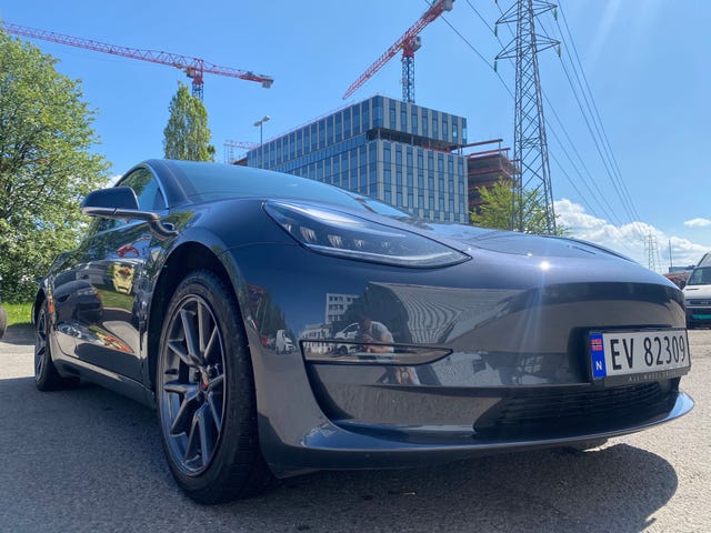 5YJ3E7EB8KF336808 2019 TESLA MODEL 3-4