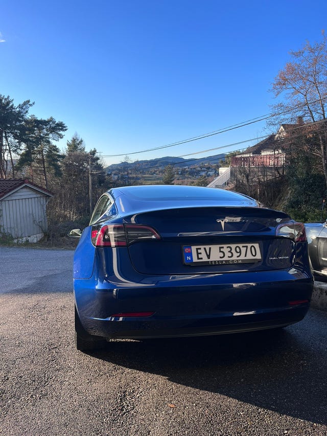 5YJ3E7EB7KF224050 2019 TESLA MODEL 3-4