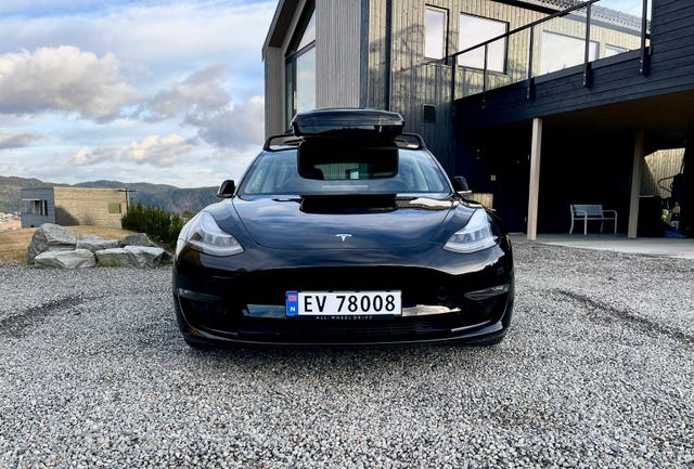 5YJ3E7EB2KF347688 2019 TESLA MODEL 3-1