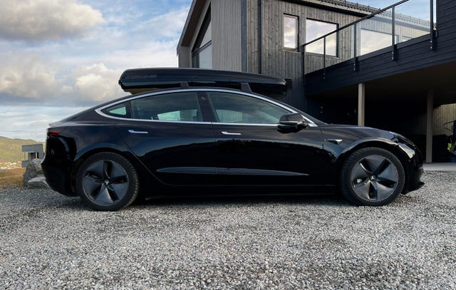 5YJ3E7EB2KF347688 2019 TESLA MODEL 3-2
