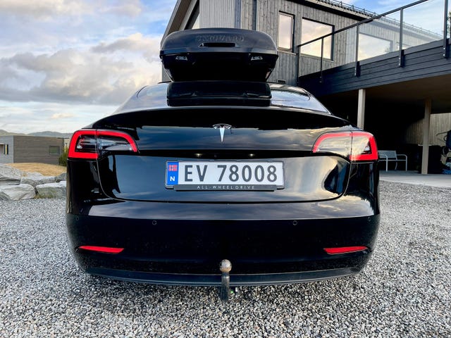 5YJ3E7EB2KF347688 2019 TESLA MODEL 3-4