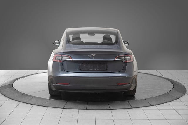 5YJ3E7EA1KF340366 2019 TESLA MODEL 3-4