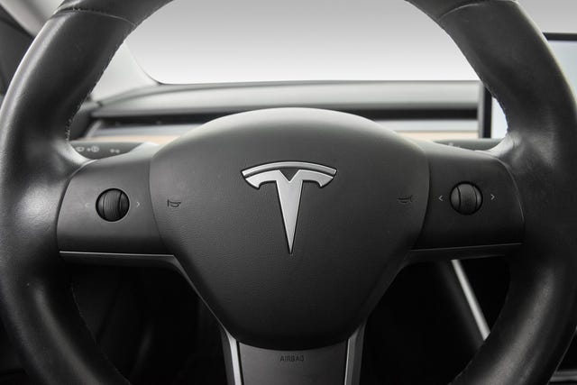 2019 TESLA MODEL 3 - 10