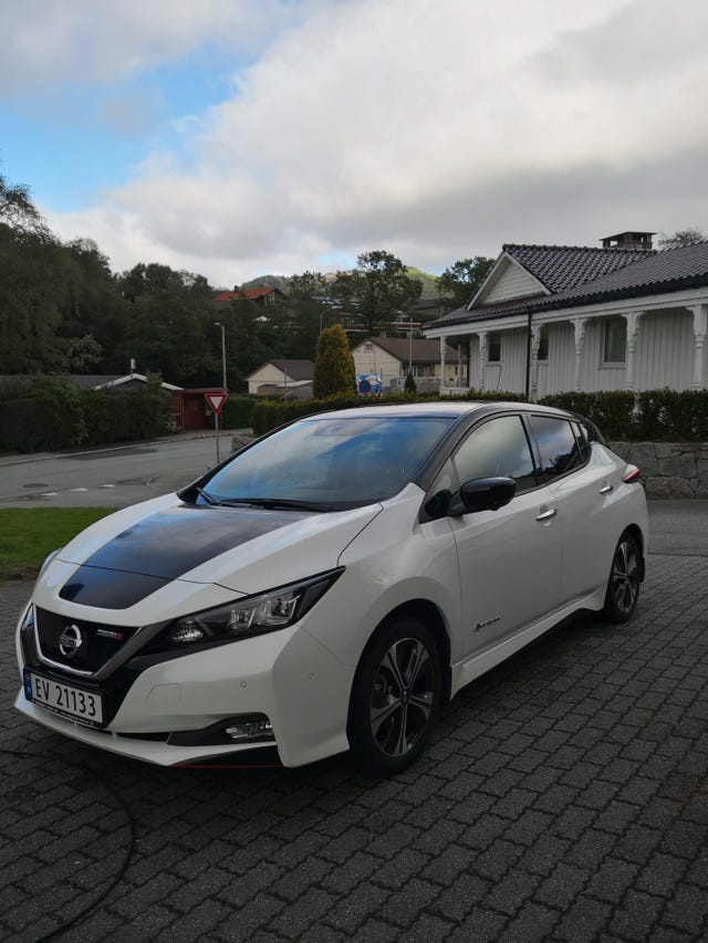 2018 NISSAN LEAF - 9