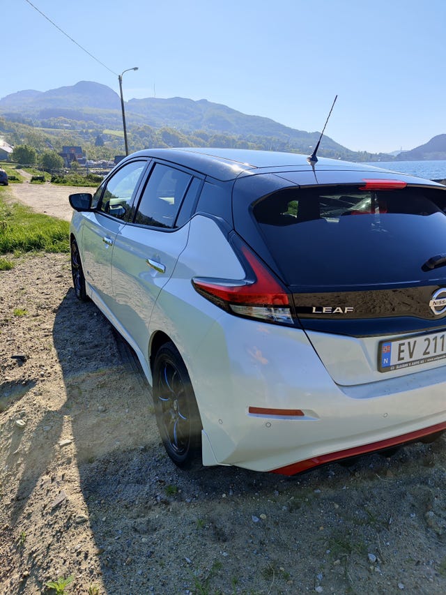 SJNFAAZE1U0028112 2018 NISSAN LEAF-3