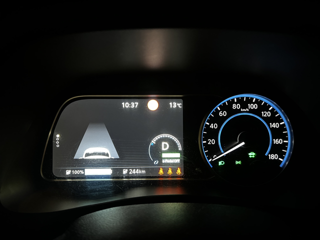 SJNFAAZE1U0022465 2018 NISSAN LEAF-1