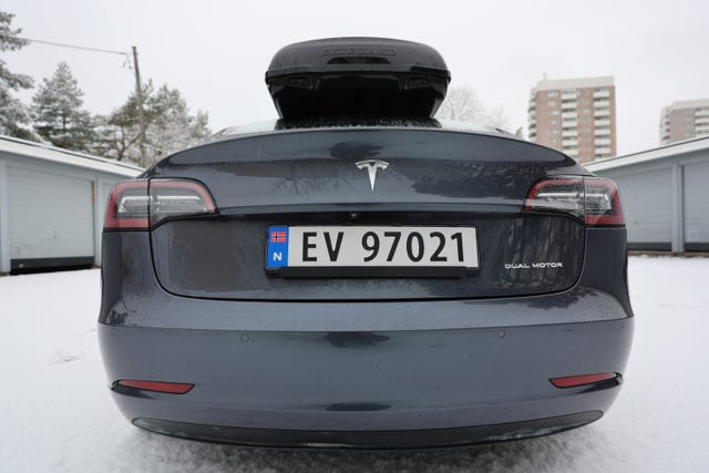 5YJ3E7EB5KF445498 2019 TESLA MODEL 3-5
