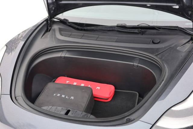 2019 TESLA MODEL 3 - 16