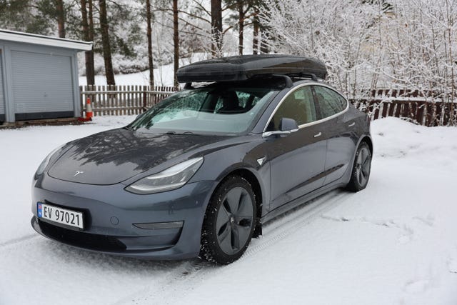 5YJ3E7EB5KF445498 2019 TESLA MODEL 3-1