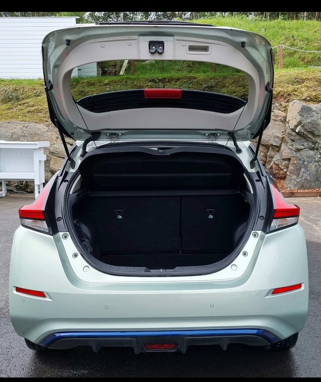 2018 NISSAN LEAF - 9