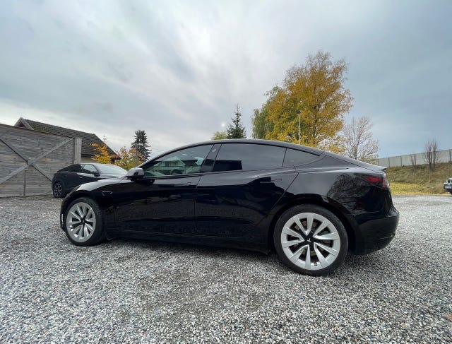 5YJ3E7EB9MF942122 2021 TESLA MODEL 3-4