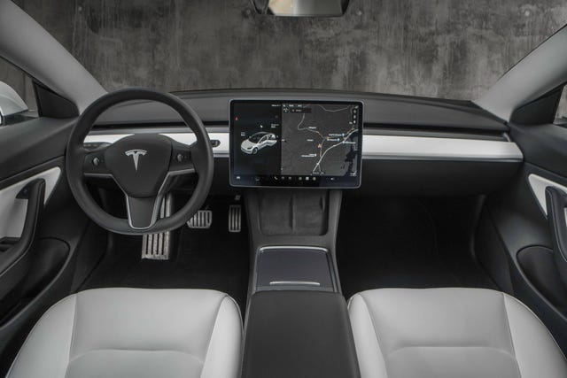 2021 TESLA MODEL 3 - 12