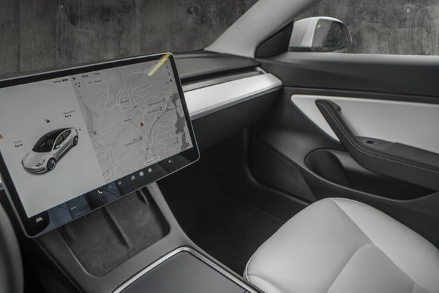 2021 TESLA MODEL 3 - 11