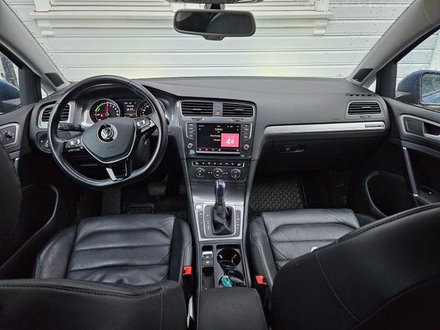 2015 VOLKSWAGEN GOLF - 12
