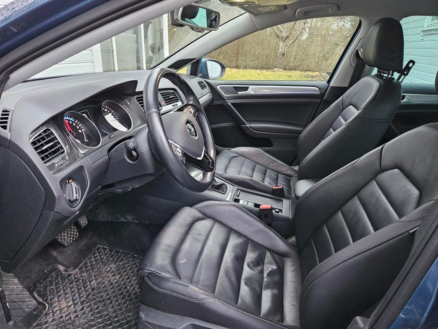 2015 VOLKSWAGEN GOLF - 11