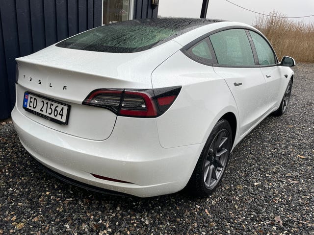 LRW3E7FAXMC350907 2021 TESLA MODEL 3-2