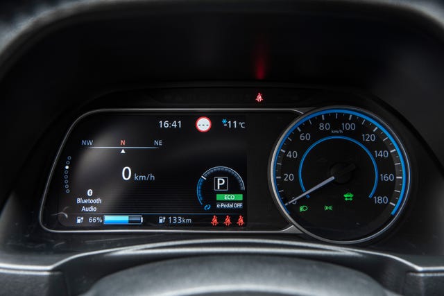 2018 NISSAN LEAF - 29