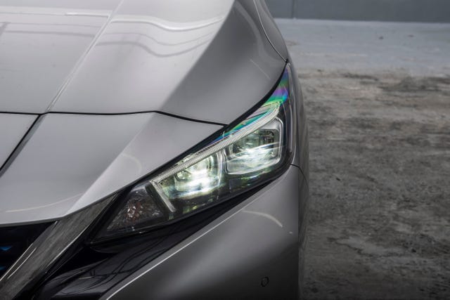 2018 NISSAN LEAF - 11