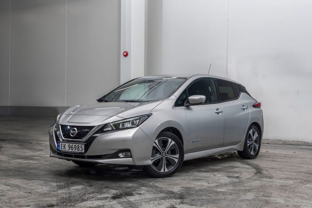 SJNFAAZE1U0018404 2018 NISSAN LEAF-1