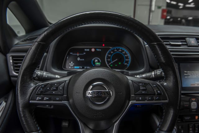 2018 NISSAN LEAF - 27
