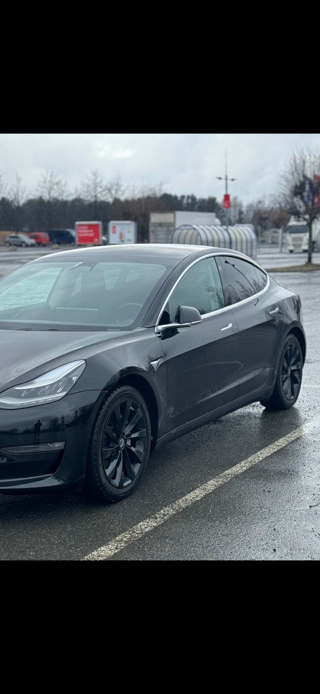 5YJ3E7EB9KF333044 2019 TESLA MODEL 3-1