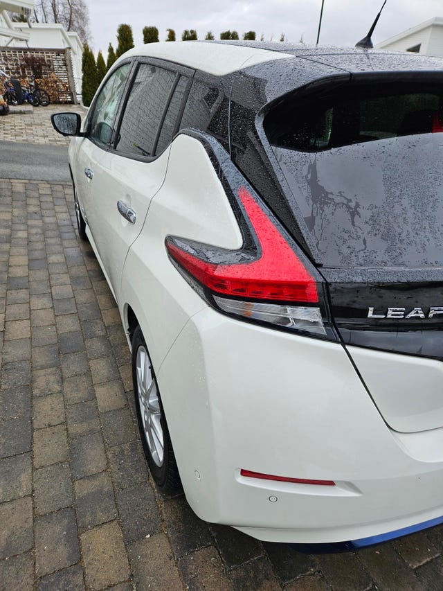 SJNFAAZE1U0024260 2018 NISSAN LEAF-4