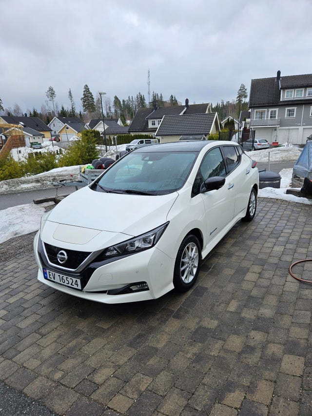 SJNFAAZE1U0024260 2018 NISSAN LEAF-1