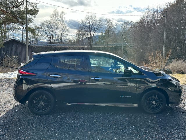SJNFAAZE1U0011479 2018 NISSAN LEAF-4