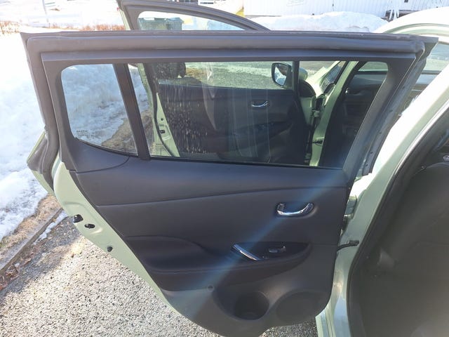2018 NISSAN LEAF - 25