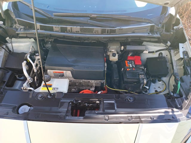 2018 NISSAN LEAF - 8