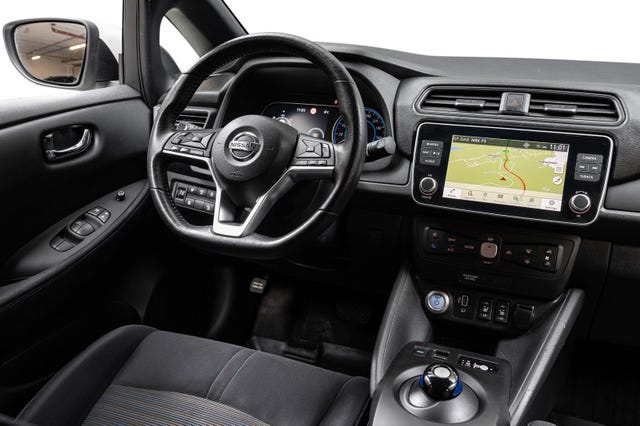 2021 NISSAN LEAF - 25