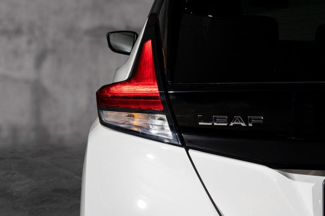 2021 NISSAN LEAF - 8
