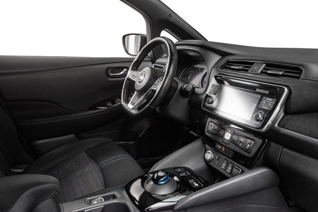 2018 NISSAN LEAF - 15