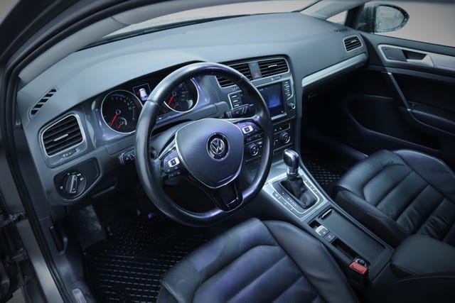 2015 VOLKSWAGEN GOLF - 8
