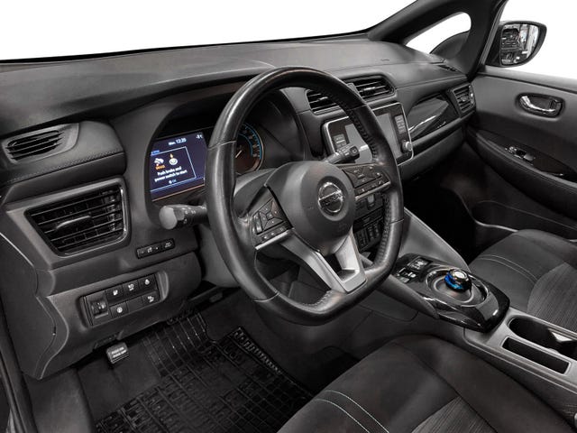 2021 NISSAN LEAF - 7