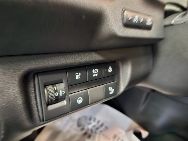 2021 NISSAN LEAF - 12