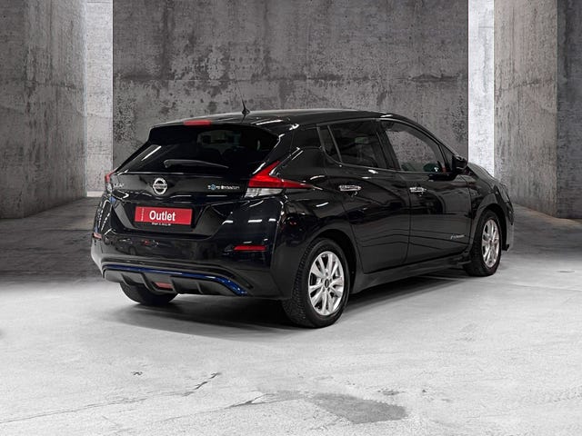 SJNFAAZE1U0038167 2018 NISSAN LEAF-4