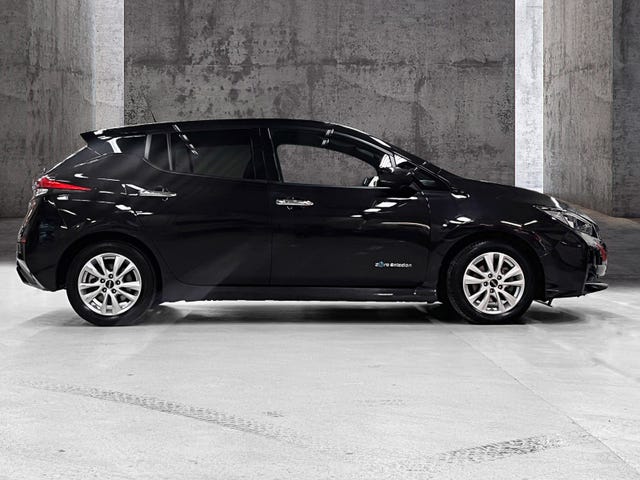 SJNFAAZE1U0038167 2018 NISSAN LEAF-2