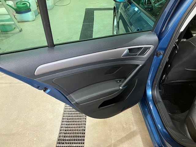 2015 VOLKSWAGEN GOLF - 18