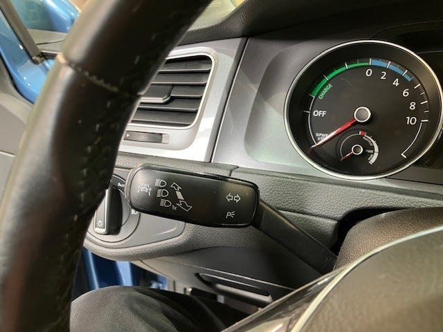 2015 VOLKSWAGEN GOLF - 24