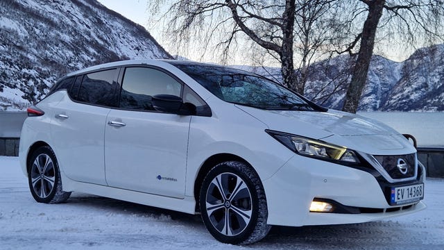 2018 NISSAN LEAF - 60