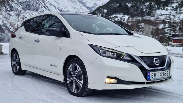 2018 NISSAN LEAF - 50