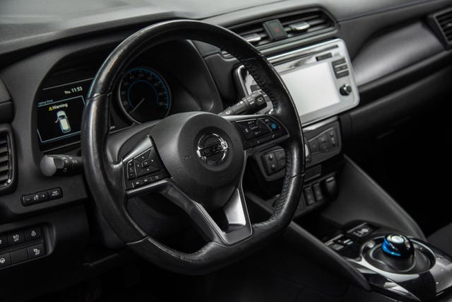 2018 NISSAN LEAF - 19