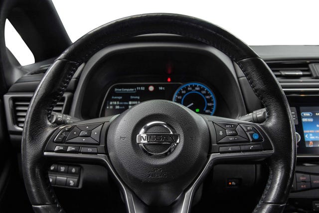 2018 NISSAN LEAF - 11