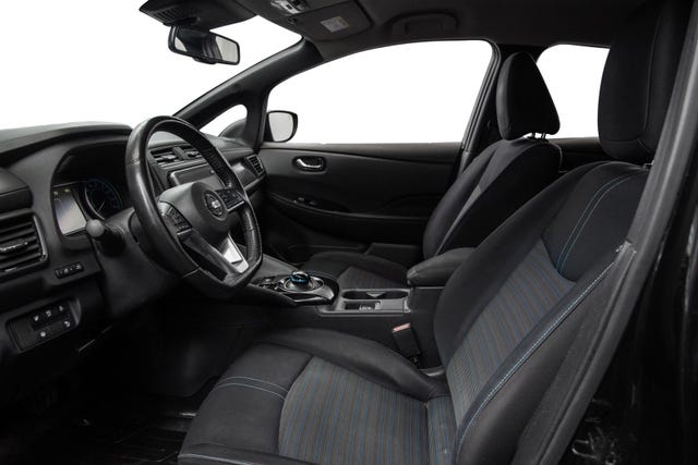 2018 NISSAN LEAF - 10